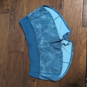 Lululemon Speed Up Short 2.5" size 8